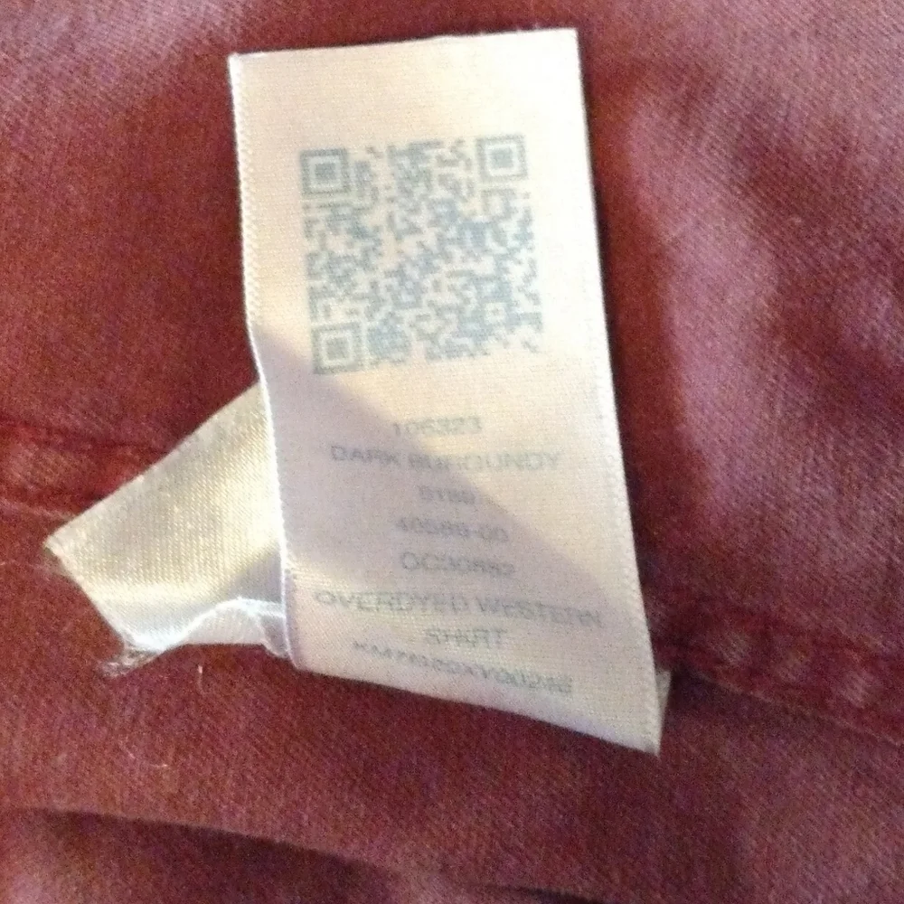 True Religion men's burgundy long sleeve snap front shirt. XL